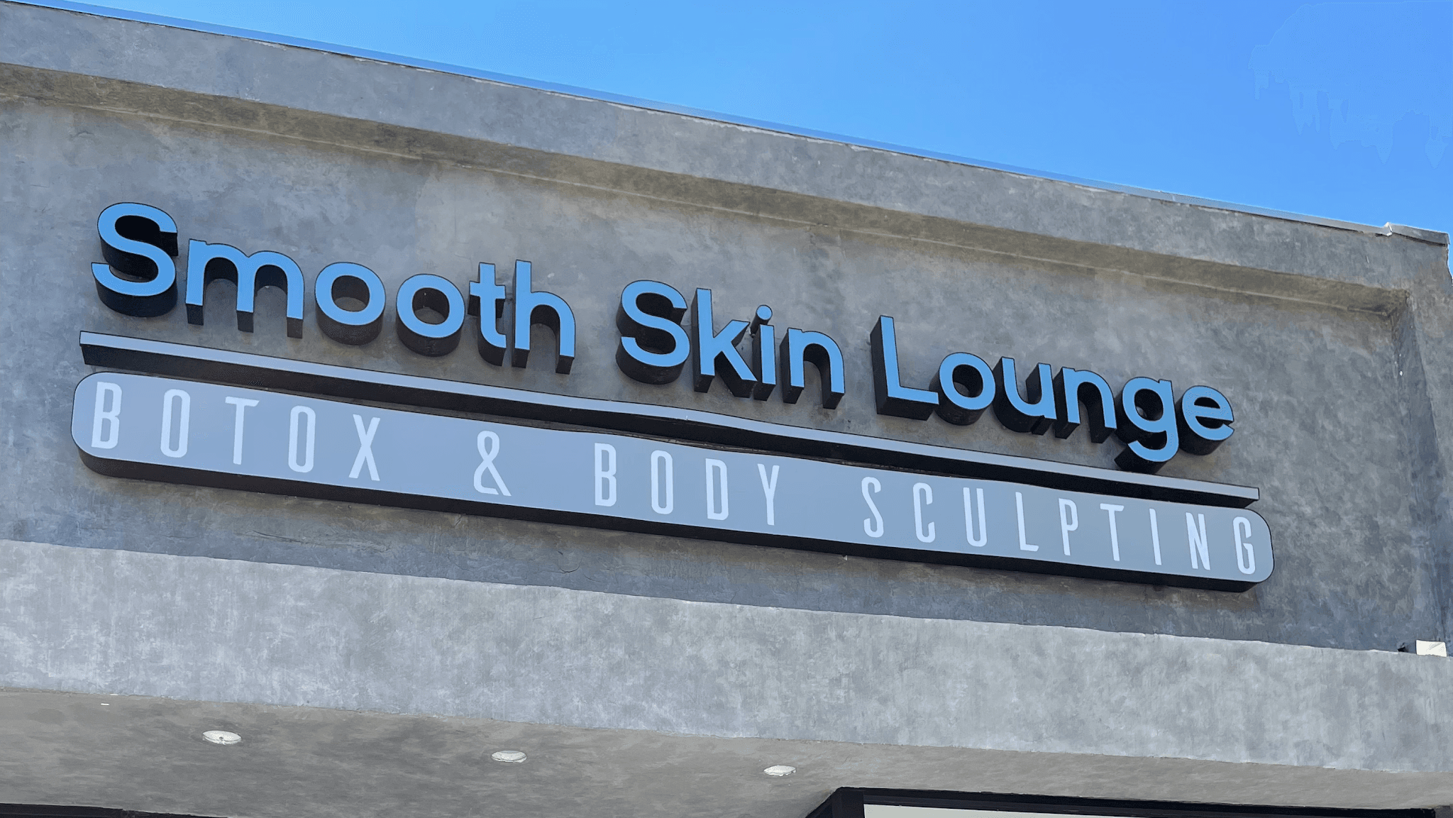 SMOOTH SKIN LOUNGE